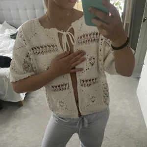 Stickad tröja - Stickad tröja från zara, fin med ett lime under