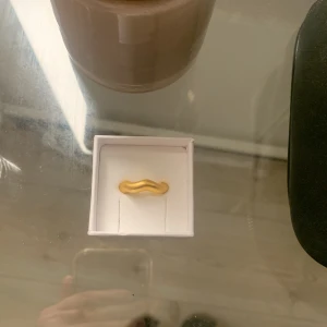 Syster P ring! - Så fin syster P ring näst intill oanvänd då den tyvärr tyvärr är för stor för mig! Strl 17!