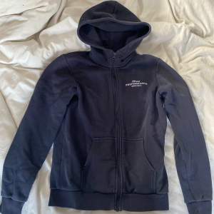 Hoodie Storlek 160 Frakt 70kr