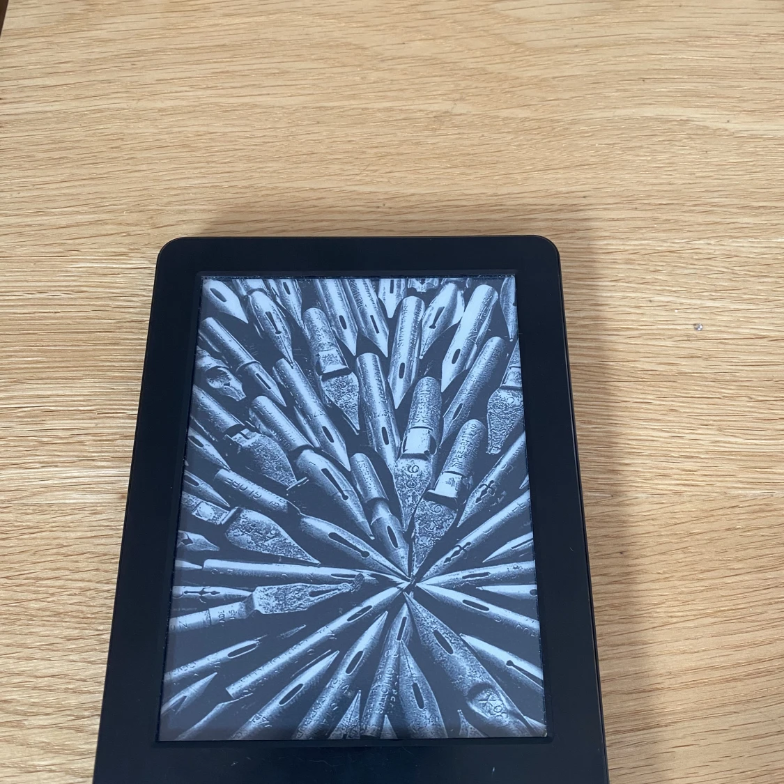 Amazon Kindle - 90