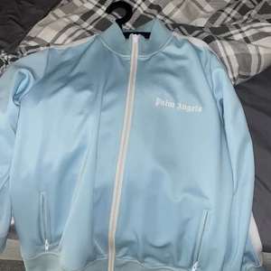 Palm Angels - Fin Palm angels tröja i Storlek L men passar M/L