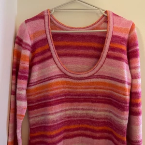 Nelly stickad klänning  - Knappt använd