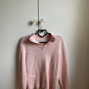 Tröja - Säljer denna fina stickade tröjan!💕