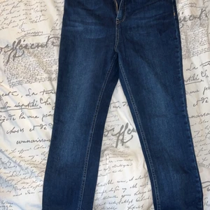 NAKD Jeans 100 kr storlek 38 - Helt oanvända 