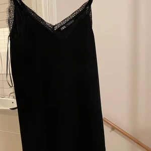 Zara klänning - Så fin klänning från zara ❤️❤️