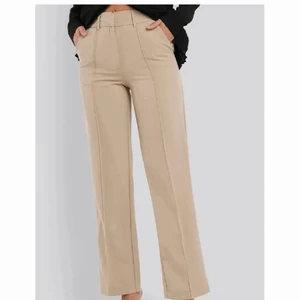 Kostymbyxor  - Supersnygga kostymbyxor från nakd🚀Nyskick!