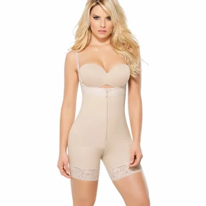 Ann chery shapewear - Säljer denna ann chery shape wear som formar kroppen, aldrig använd och kommer ej till användning. Size: S (Färgen beige) 