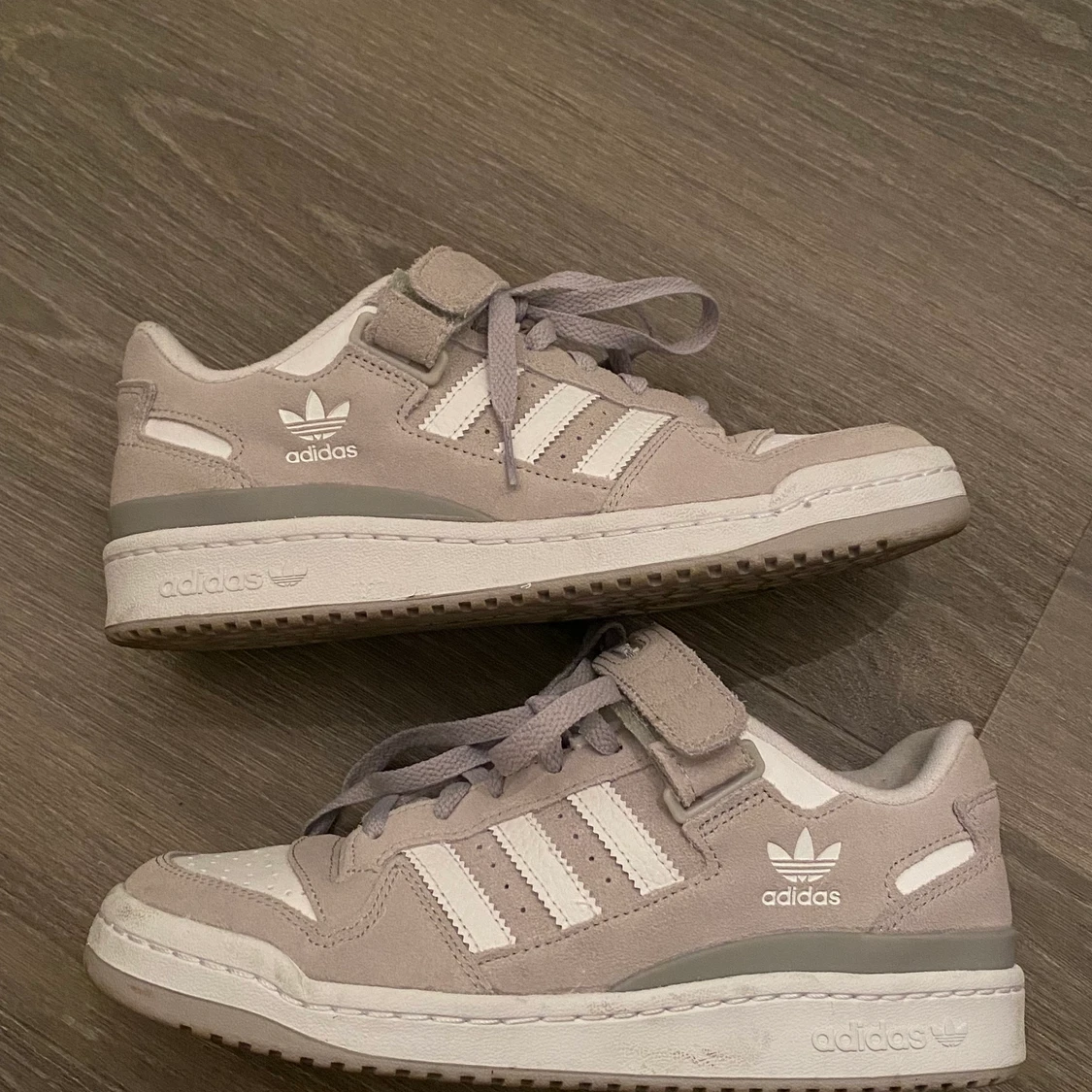 Adidas forum low 