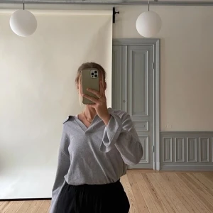 Getaway Top från Djerf Avenue - storlek s, använd en gång så istortsett som nyskick! normal i storlek, se ut som på bilden! frakt på 66kr tillkommer 