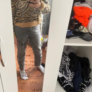 Zebra Tröja! - Stickad zebra tröja från hm! Fint skick o säljer pga att den inte används💗