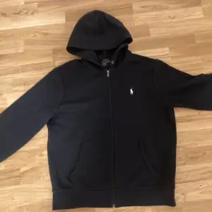  fräsch Polo hoodie strlk m färg svart pris 700