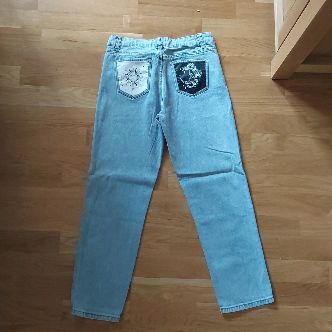 Lågmidjade jeans strl s - 90