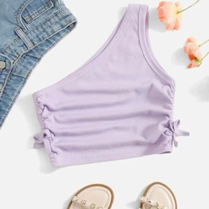 Linne från Shein - Jättebra skick, säljer pga att den va för stor för mig som är xxs, 40 kr inkl frakt  Ordenarie pris 69kr