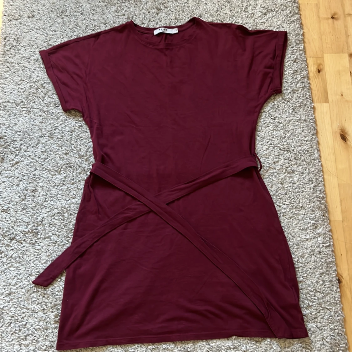 T-shirtklänning från NA-KD - 91