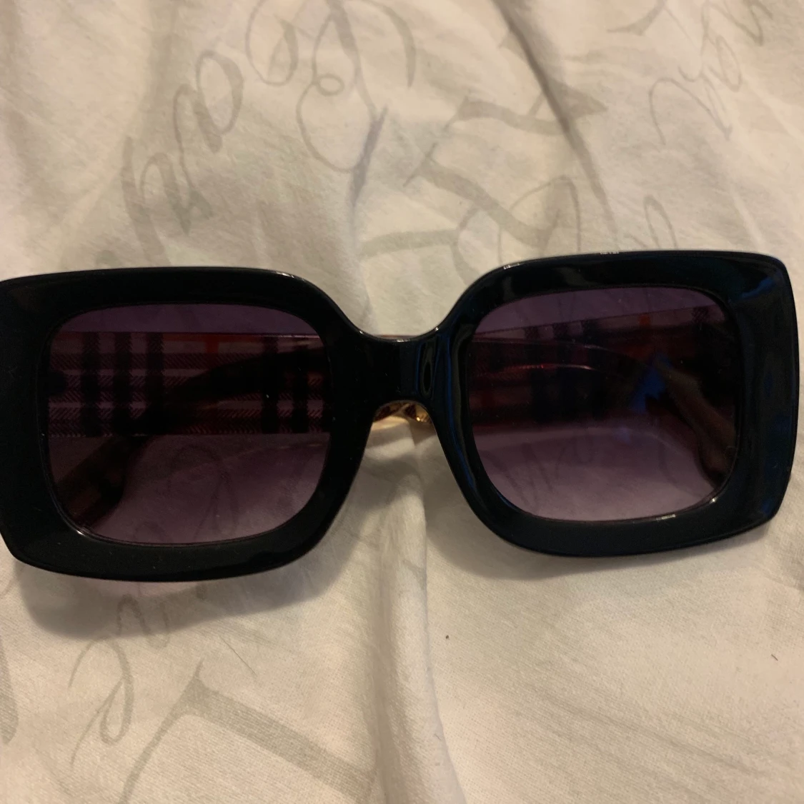 Burberry solglasögon - 90