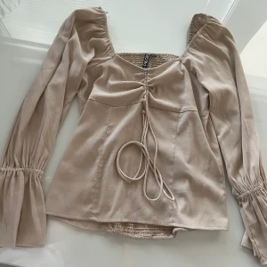 Tröja - Helt oanvänd tröja från Vero Moda