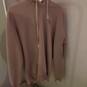 Alpha Hoodie - Använder inte, saknar tag