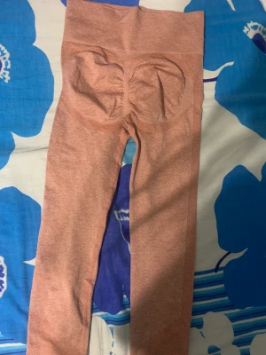 Gymtights  - Helt nya gymtights  Kan hämtas eller mötas upp i Stockholm