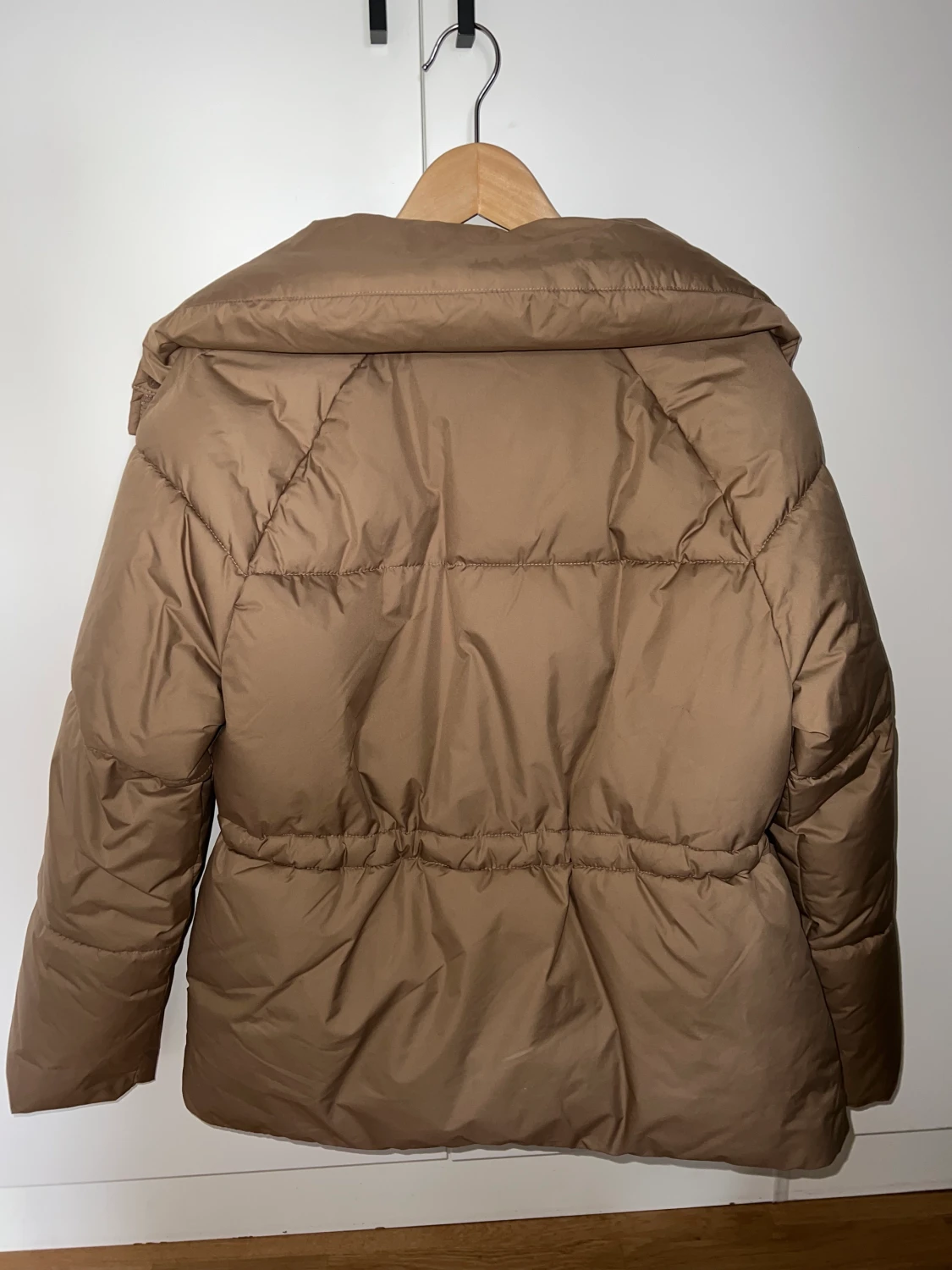 Beige vinterjacka  - 90