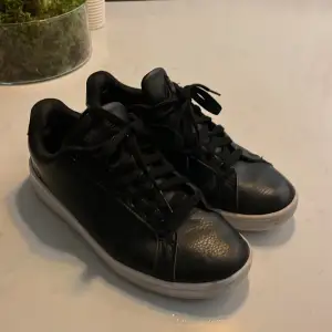 Schyssta skor från adidas
