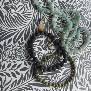 Kristall smycken - Halsbandet är i äkta silver