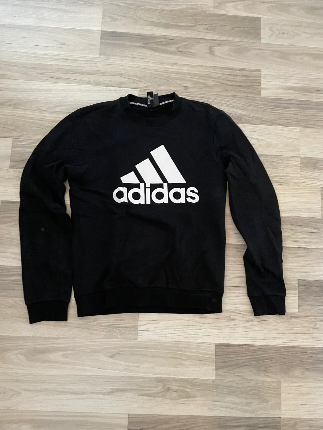 Adidas tröja