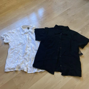 Två linneskjortor - Säljer dessa två linneskjortor, har aldrig använt dem så de är i superfint skick. De är lite skrynkliga men de stryks om nån vill köpa:)💕 båda är i storlek M. En för 65 båda för 100kr + frakt:)💕