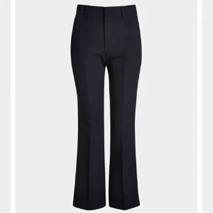 Kostymbyxor  - Oanvända kostymbyxor från bikbok. Strl 34❤️