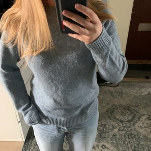 Vero Moda tröja - Jätte fin blå vero Moda tröja, använd 1 gång💗pris går att diskutera  