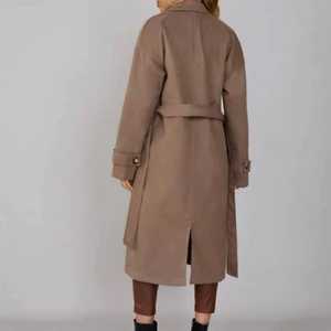 jappa - jätte fin oanvänd kappa   storlek M men funkar på L 