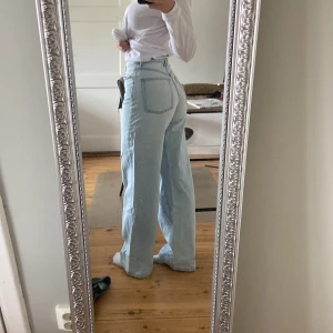 wide leg jeans strlk 38 - vida högmidjade jeans i storlek 38❤️‍🔥 från Lindex❤️‍🔥Jag är 174 cm lång