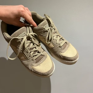 Bagheera sneakers - Sneakers i mycket bra skick (typ inte använda alls då de e för stora för mig). 