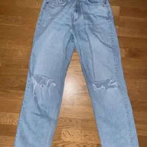 Snygga jeans från Gina tricot i nyskick💕storlek 38💕