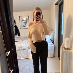 Stickad tröja från H&M  - Storlek s 40kr Köparen står för frakten, kan mötas upp i och runt Falun🫶🏻