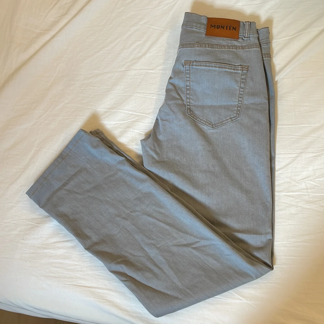 MONTÉN JEANS 34/34 - 91