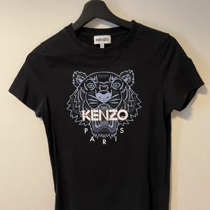 Märkeskläder  - Säljer mina gamla kläder ! 250kr:- för varje plagg! Du står för frakten!