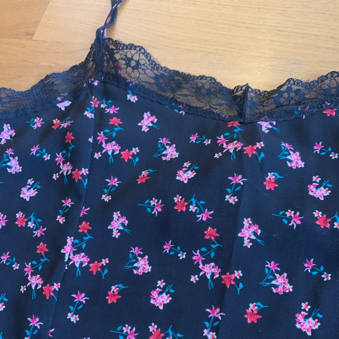 Blommig klänning  - 90