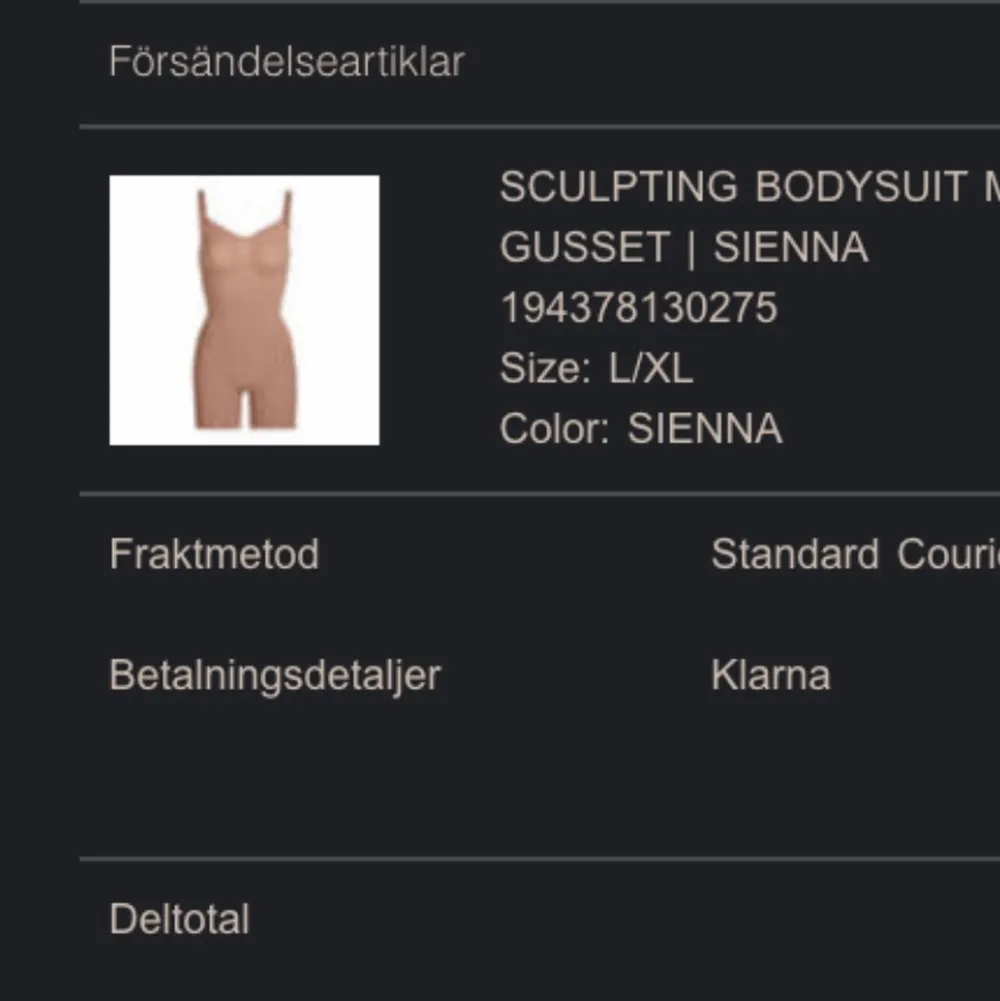 Säljer min skims bodysuit som aldrig är använt endast provad! Storlek L/XL men är liten i storleken!  Köpt för 649kr. Accessoarer.