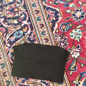 Ribbad topp - Classy ribbad topp med smala axelband från Hm i bra skick 💓💓