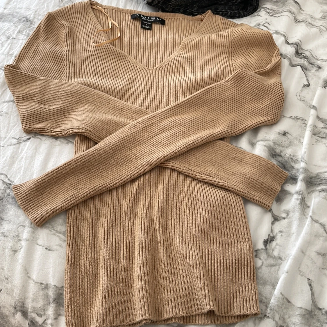 Ribbad tröja beige/brun  - 90