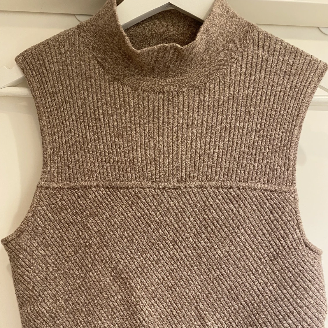 Beige klänning från Topshop - 90