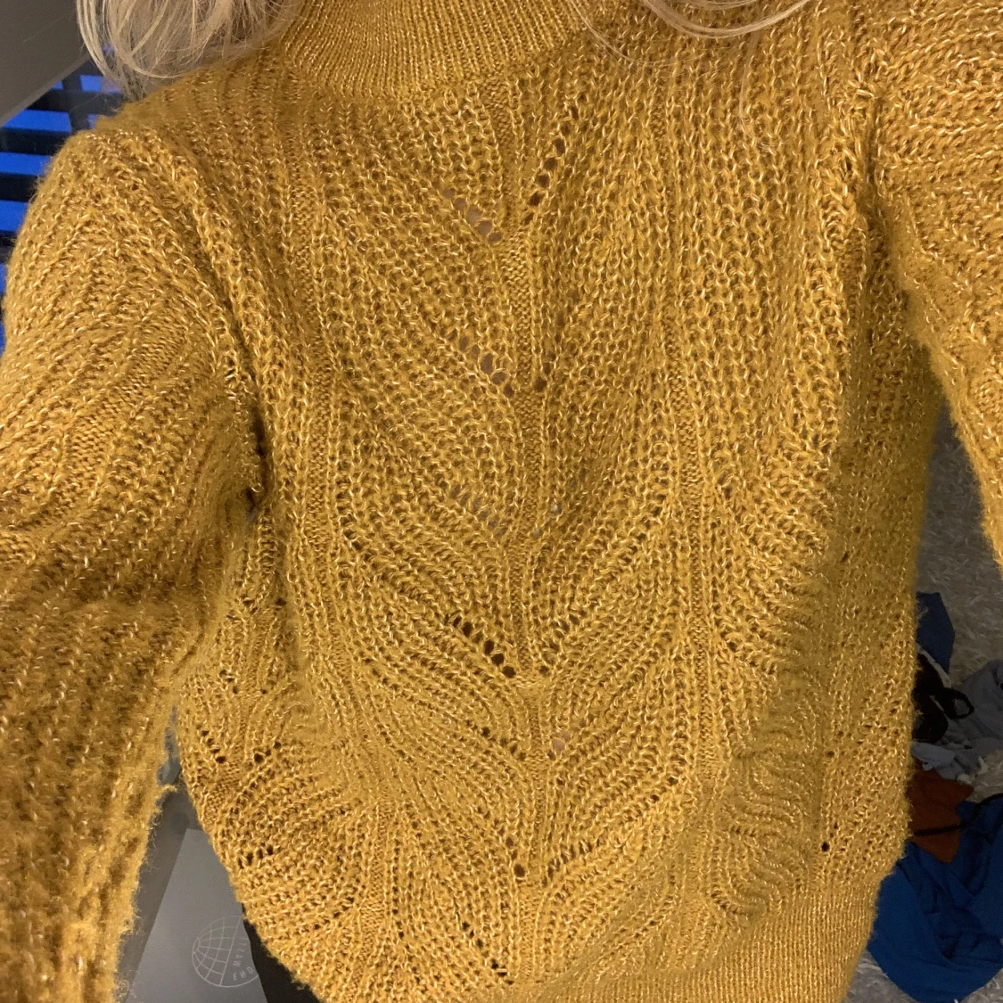Stickad tröja  - 91
