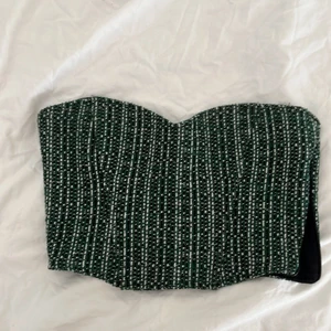 korsett  - säljer denna super fina populära korsett ifrån zara 💕