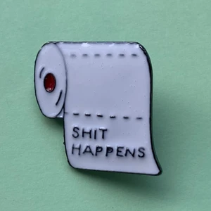 Roligt pin 💚 - Fri frakt 💚