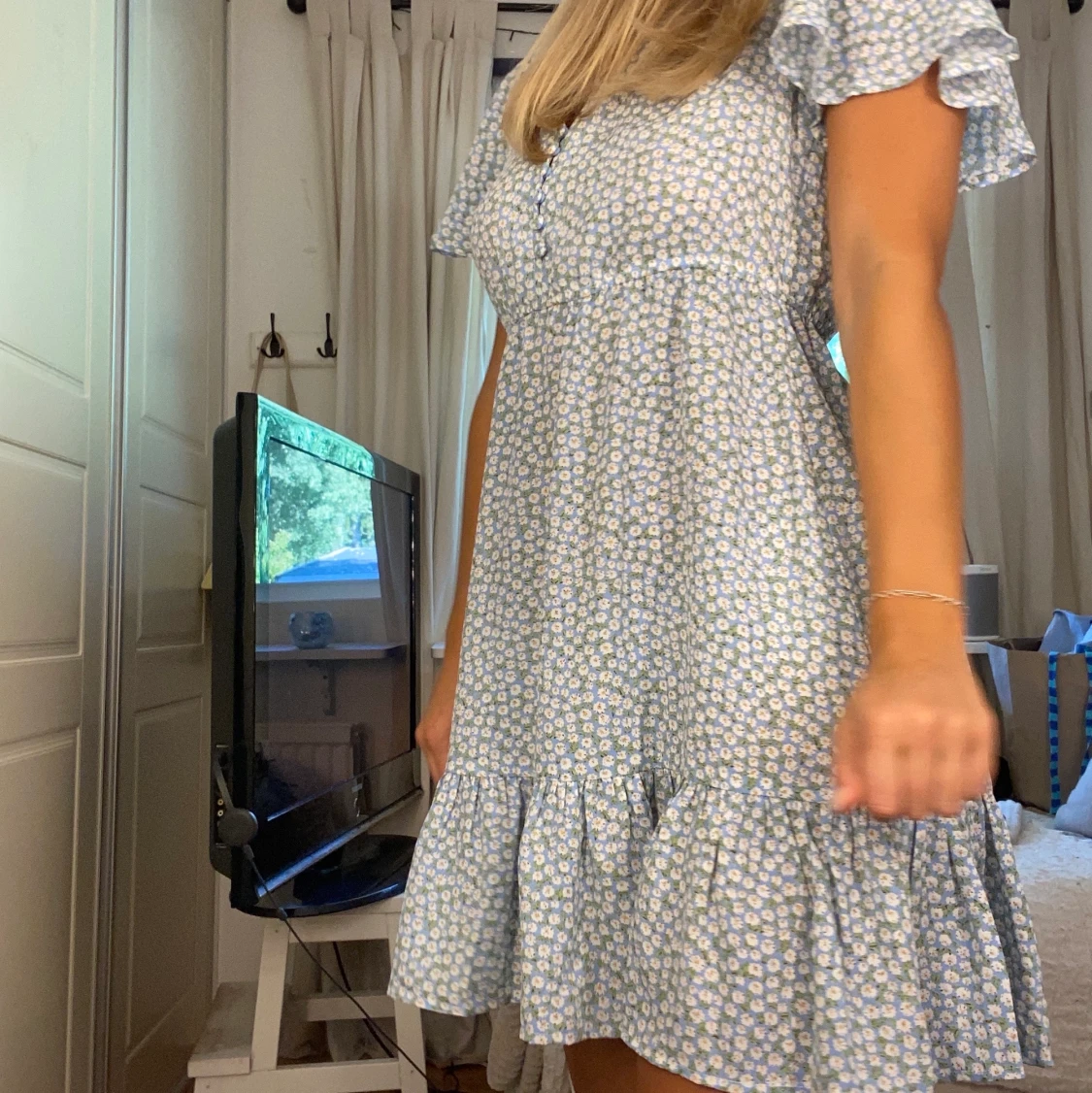 Blommig klänning - 90