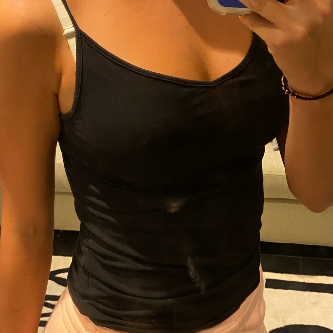 svart justerbart linne