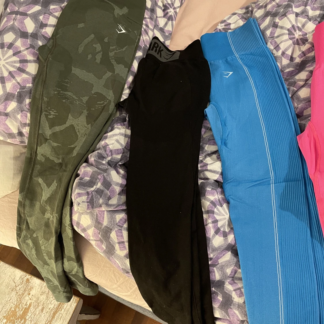 Säljer alla dessa 400kr per styck men kan gå ner i pris om man köper mer än 2 stycken 