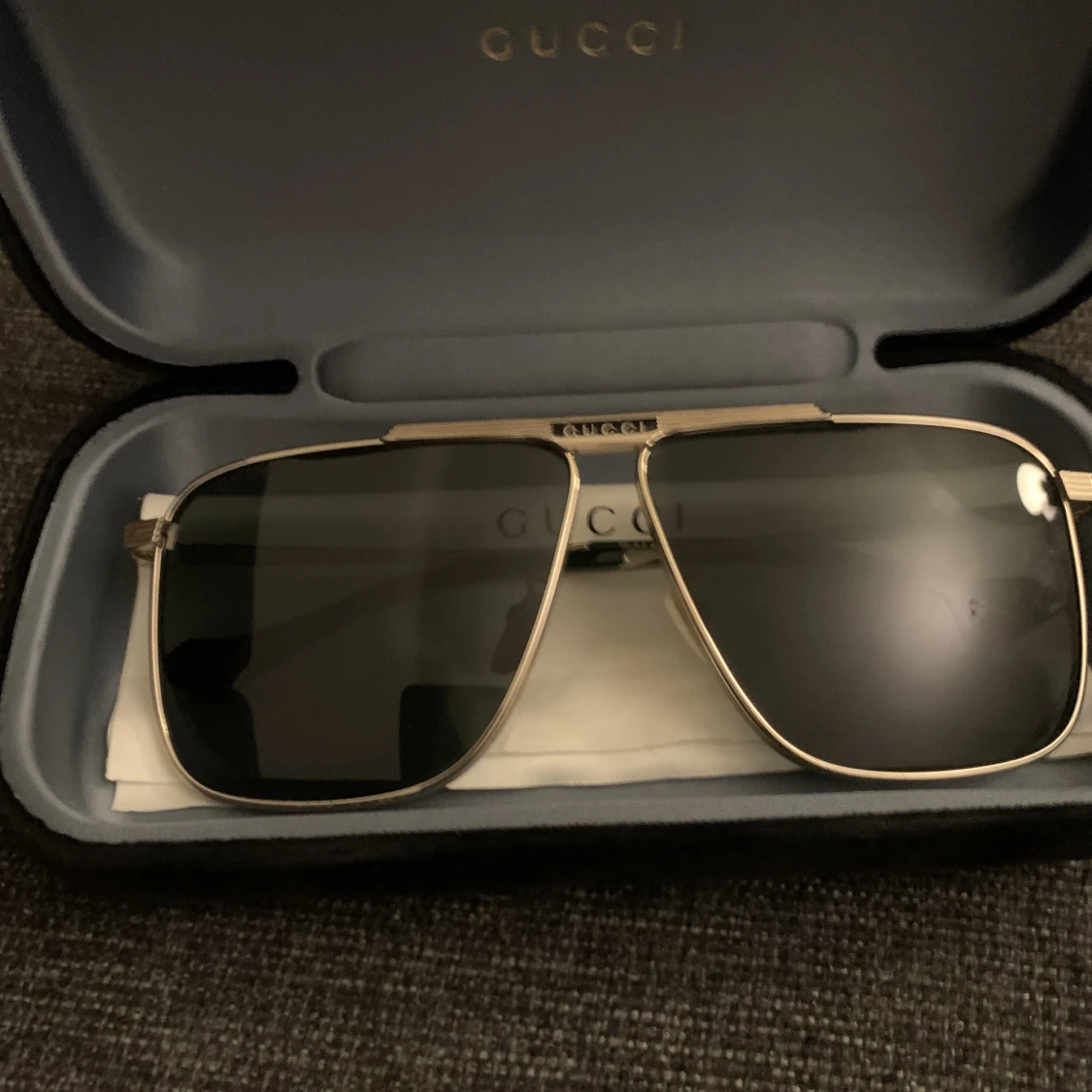 Gucci solglasögon - 90