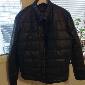 Jacket Colins Xl  - Almost new , i used few time .