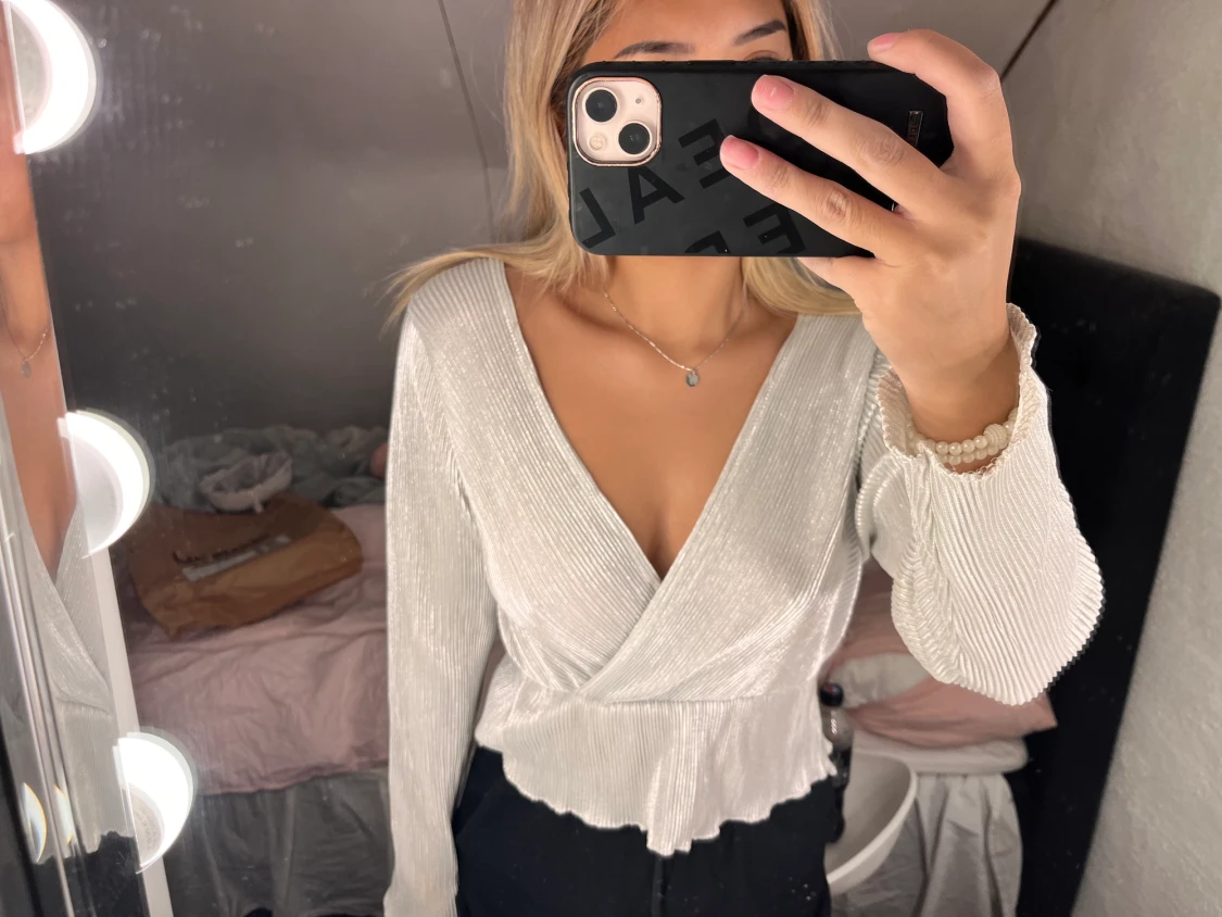 Silvrig tröja  - 90